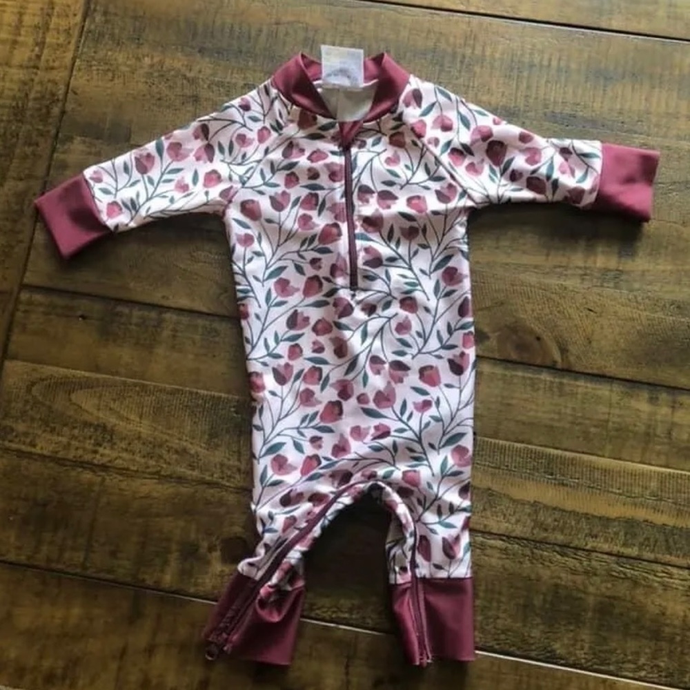 Honeysuckle Swim zip-up suit ☀️ size 0-6month